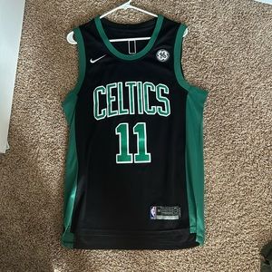 Kyrie Irving jersey